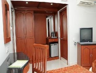 Hotel Peninsula Chennai Exterior foto